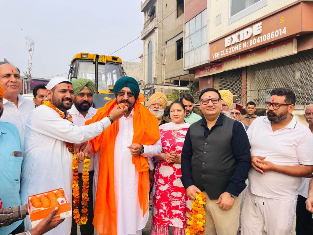 Road construction work begins in Dhakoli Ward No 6 at a cost of Rs 67 lakh  MLA Kuljit Singh Randhawa